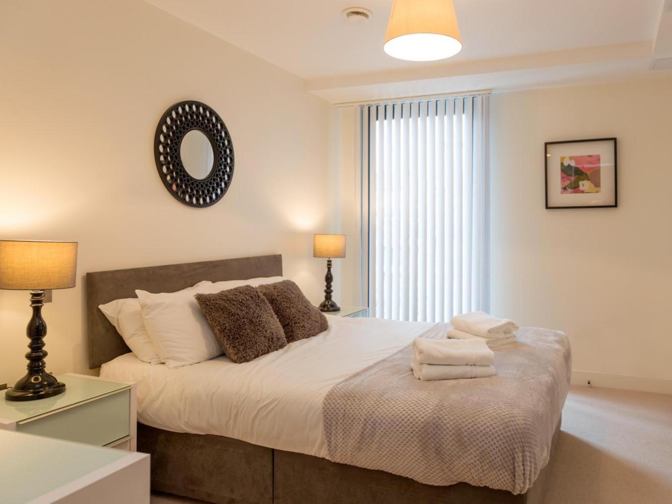 Central Tower Bridge Apartment Londen Kamer foto