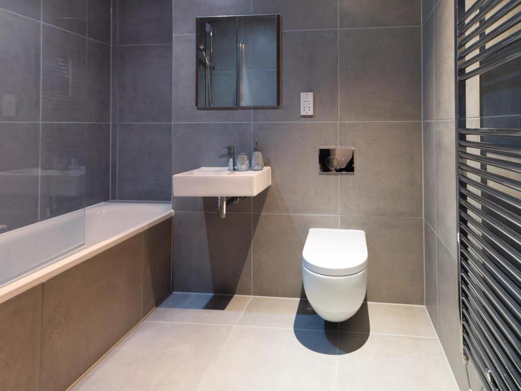 Central Tower Bridge Apartment Londen Kamer foto