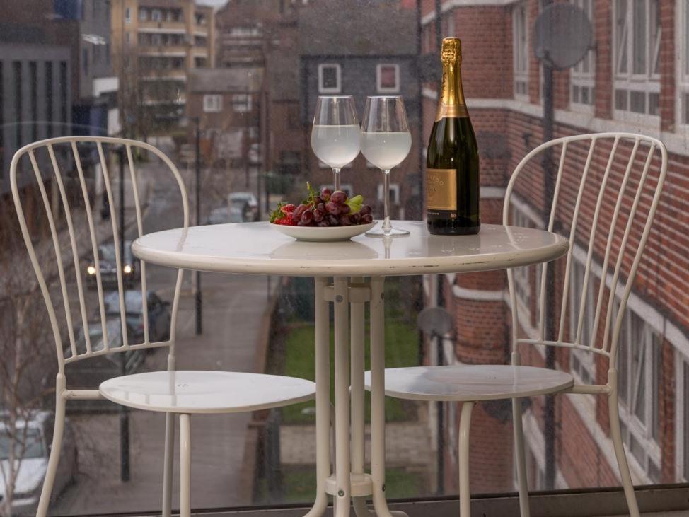 Central Tower Bridge Apartment Londen Buitenkant foto